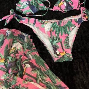 Shein 3pc swim wear. Size M. Pink and Green safari theme. Never worn.